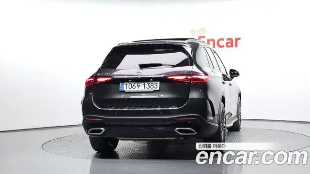 Mercedes-Benz GLC-Class 2023 — Şəkil 19/20