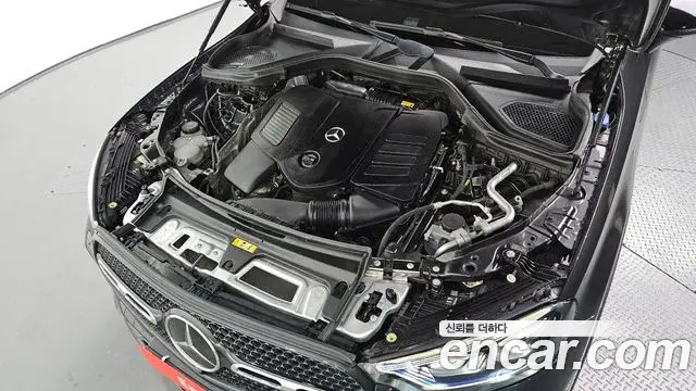 Mercedes-Benz GLC-Class 2023 — Şəkil 9/20