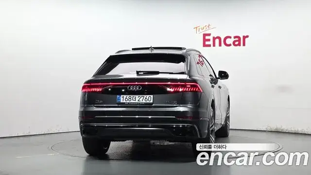 Audi Q7 2023 — Фото 4/20