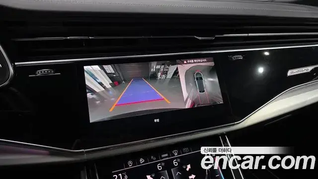 Audi Q7 2023 — Фото 16/20