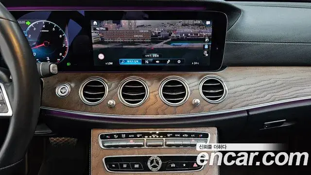 Mercedes-Benz E-Class 2020 — Фото 14/20