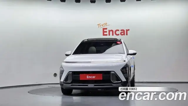 Hyundai Kona 2023 — Фото 3/20