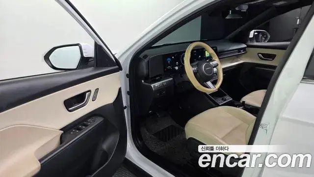 Hyundai Kona 2023 — Фото 10/20