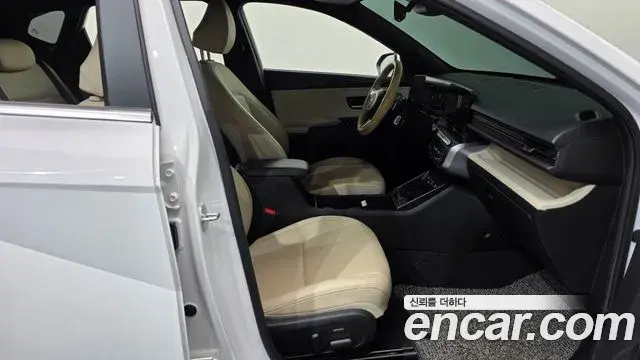 Hyundai Kona 2023 — Фото 11/20