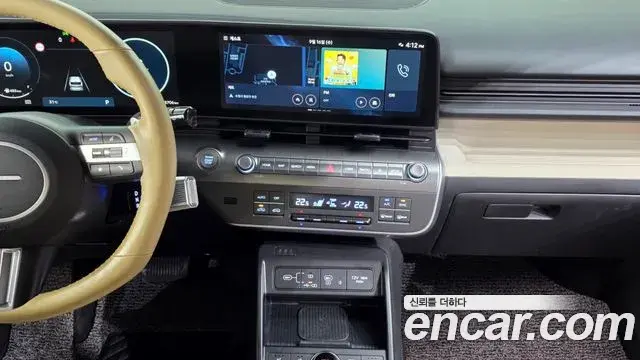 Hyundai Kona 2023 — Фото 14/20