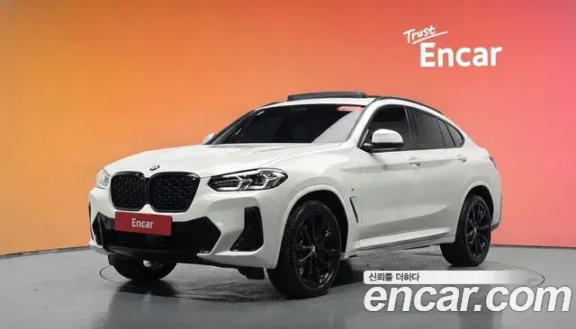 BMW X4 2025 — Фото 1/20