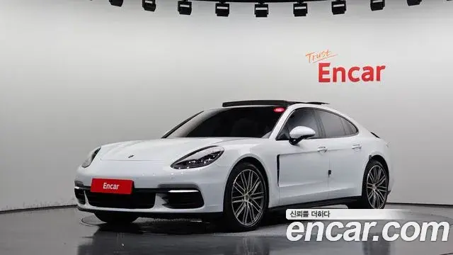 Porsche Panamera 2018 — Фото 9/20