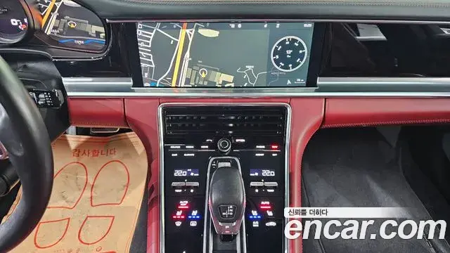 Porsche Panamera 2018 — Фото 13/20