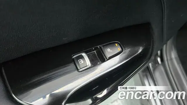 Kia K5 2022 — Şəkil 9/34