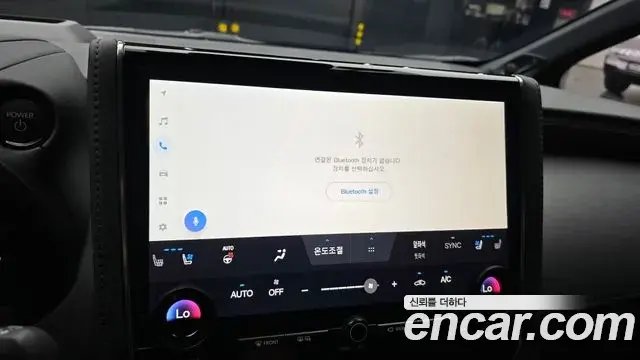 Toyota Alphard 2025 — Photo 6/33
