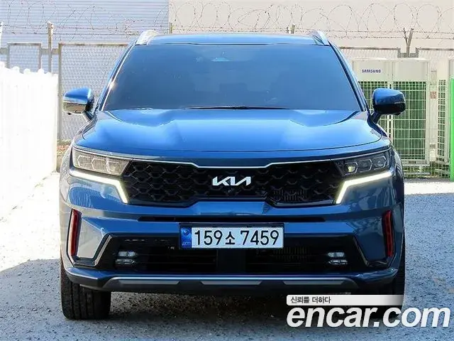 Kia Sorento 2021 — Фото 2/20