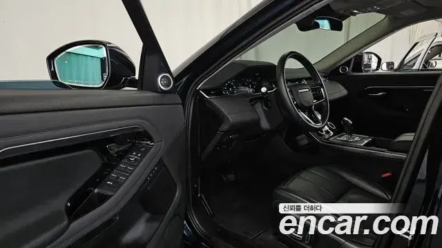 Land Rover Range Rover Evoque 2022 — Фото 10/20