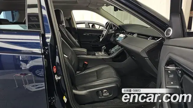 Land Rover Range Rover Evoque 2022 — Фото 11/20