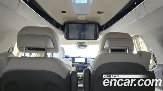 Kia Carnival 2022 — Фото 11/20