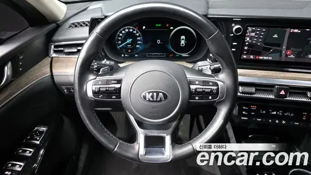 Kia K5 2020 — Фото 14/20