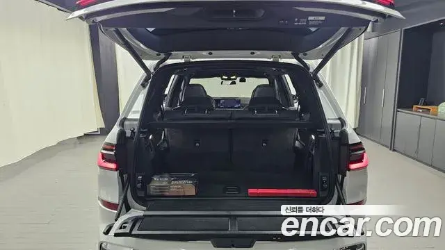 BMW X7 2026 — Фото 18/20
