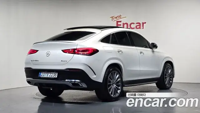 Mercedes-Benz GLE-Class 2023 — Фото 2/20