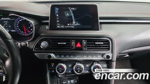 Genesis G70 2019 — ფოტო 20/20