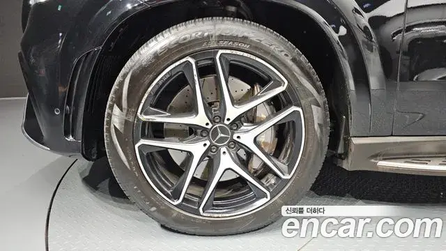 Mercedes-Benz GLE-Class 2023 — Фото 5/20