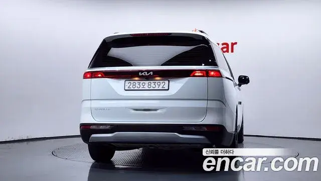 Kia Carnival 2022 — Фото 4/20