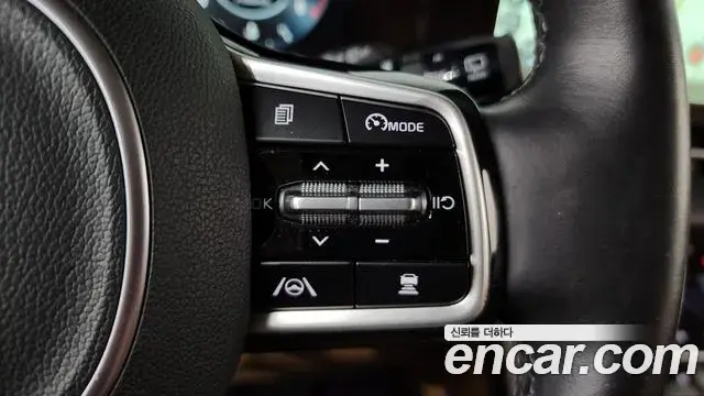 Kia Carnival 2022 — Фото 16/20