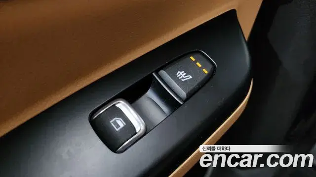 Kia Carnival 2022 — Фото 19/20