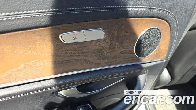 Mercedes-Benz E-Class 2018 — Фото 19/20