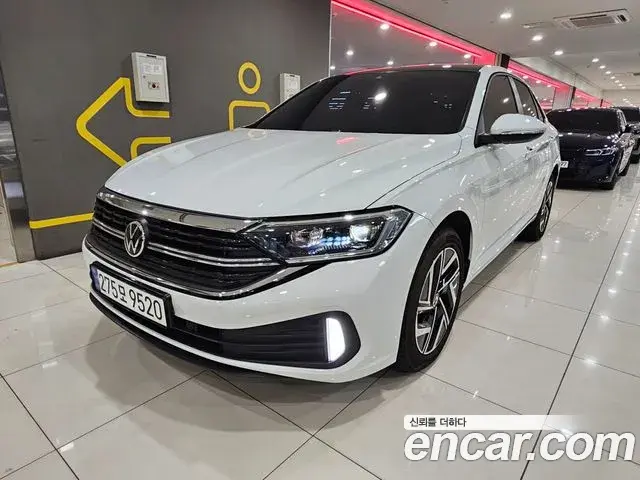 Volkswagen Jetta 2023 — ფოტო 4/20