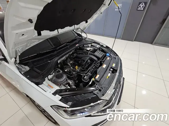 Volkswagen Jetta 2023 — ფოტო 10/20