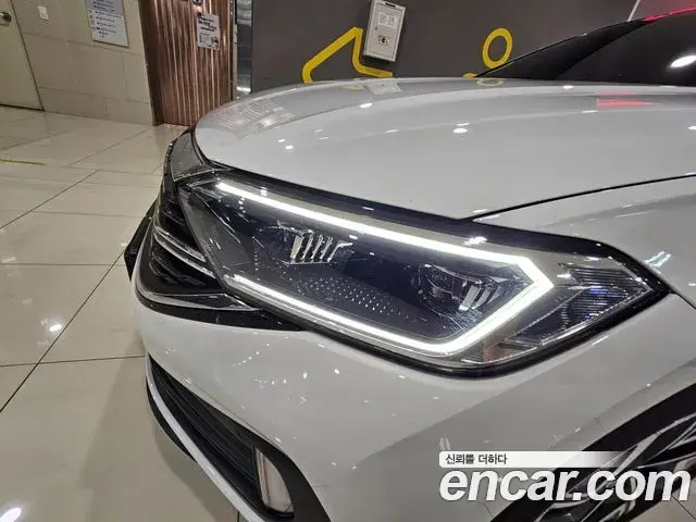 Volkswagen Jetta 2023 — ფოტო 12/20
