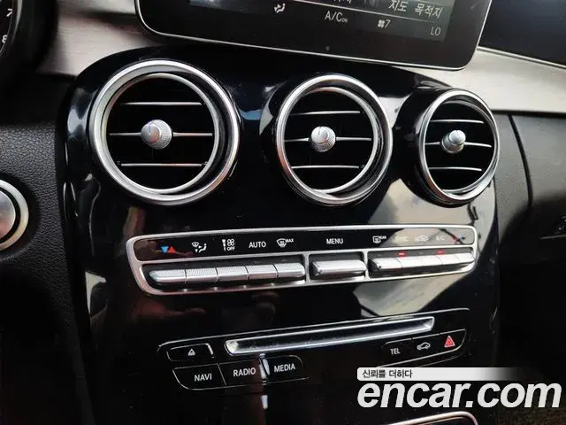 Mercedes-Benz C-Class 2018 — Фото 10/20