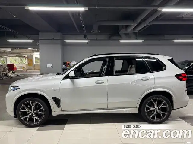 BMW X5 2026 — Фото 1/14