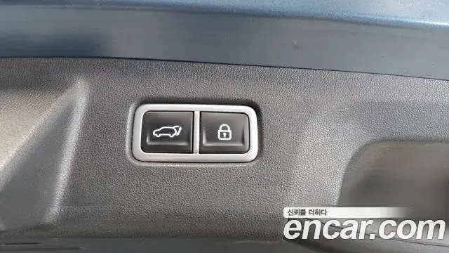 Kia Sorento 2022 — ფოტო 24/32