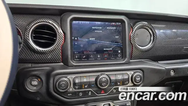 Jeep Wrangler 2021 — Фото 13/20