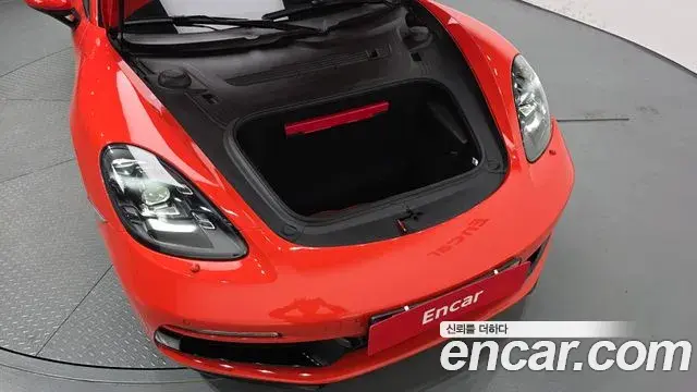 Porsche 718 Boxster 2020 — Фото 6/20