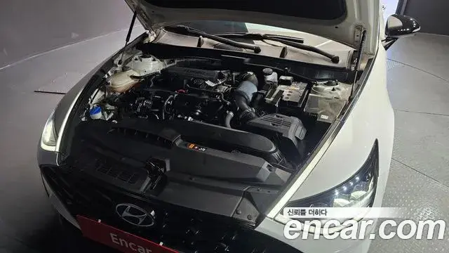 Hyundai Sonata 2021 — Фото 6/20