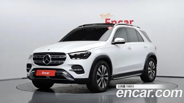 Mercedes-Benz GLE-Class 2024 — ფოტო 35/37