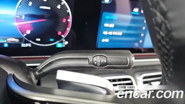 Mercedes-Benz GLE-Class 2024 — ფოტო 5/37