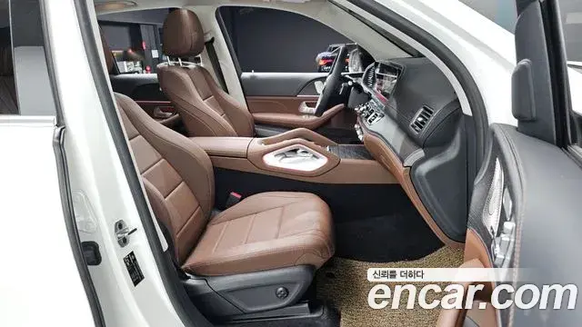 Mercedes-Benz GLE-Class 2024 — ფოტო 29/37