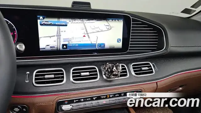 Mercedes-Benz GLE-Class 2024 — ფოტო 19/37