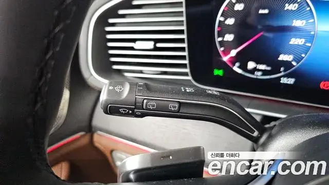 Mercedes-Benz GLE-Class 2024 — ფოტო 25/37