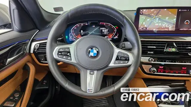 BMW 5 Series 2021 — Фото 13/20
