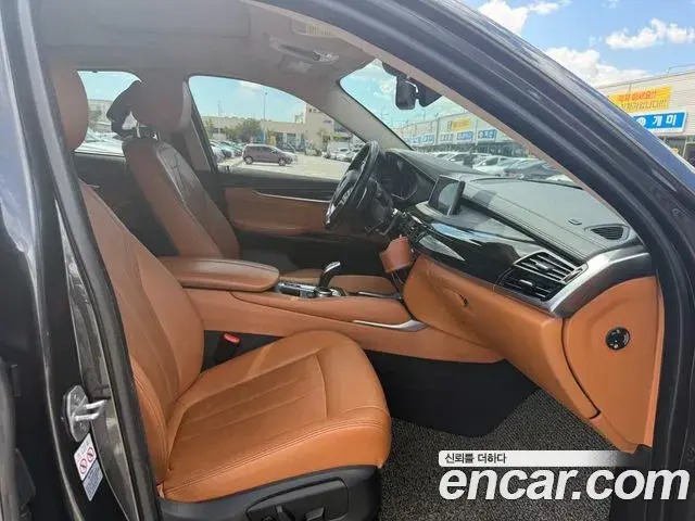 BMW X6 2018 — Фото 13/20