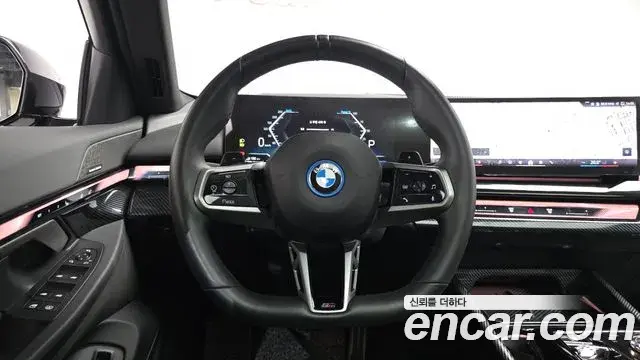BMW 5 Series 2024 — Фото 13/20