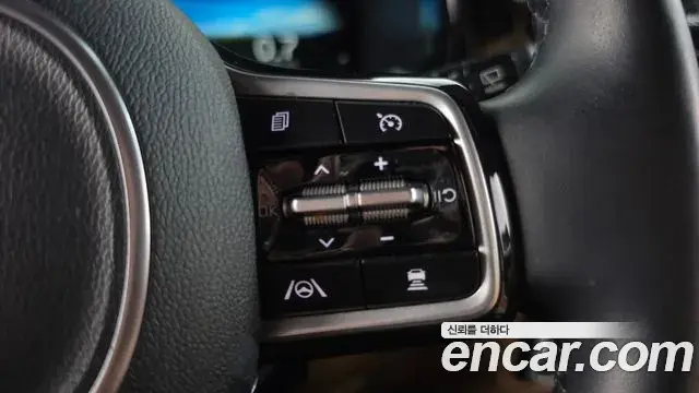 Kia Sorento 2020 — Фото 17/20