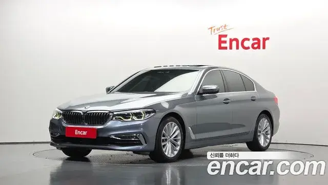 BMW 5 Series 2020 — Фото 1/20