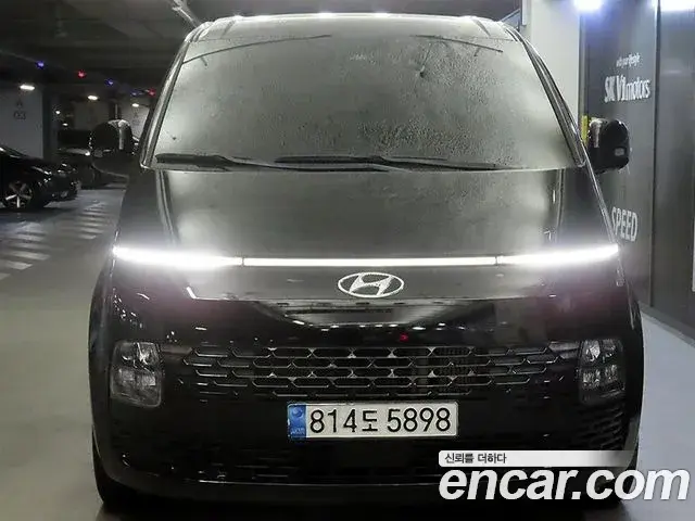 Hyundai Staria 2022 — Фото 1/19