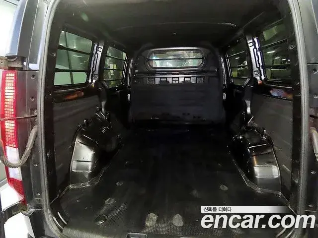 Hyundai Staria 2022 — Фото 16/19