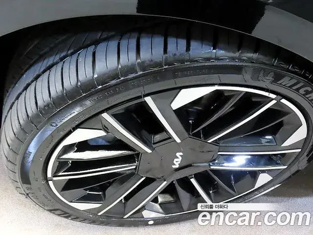 Kia K8 2026 — Şəkil 19/20