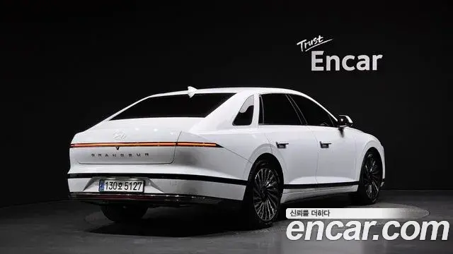 Hyundai Grandeur 2023 — Фото 2/20